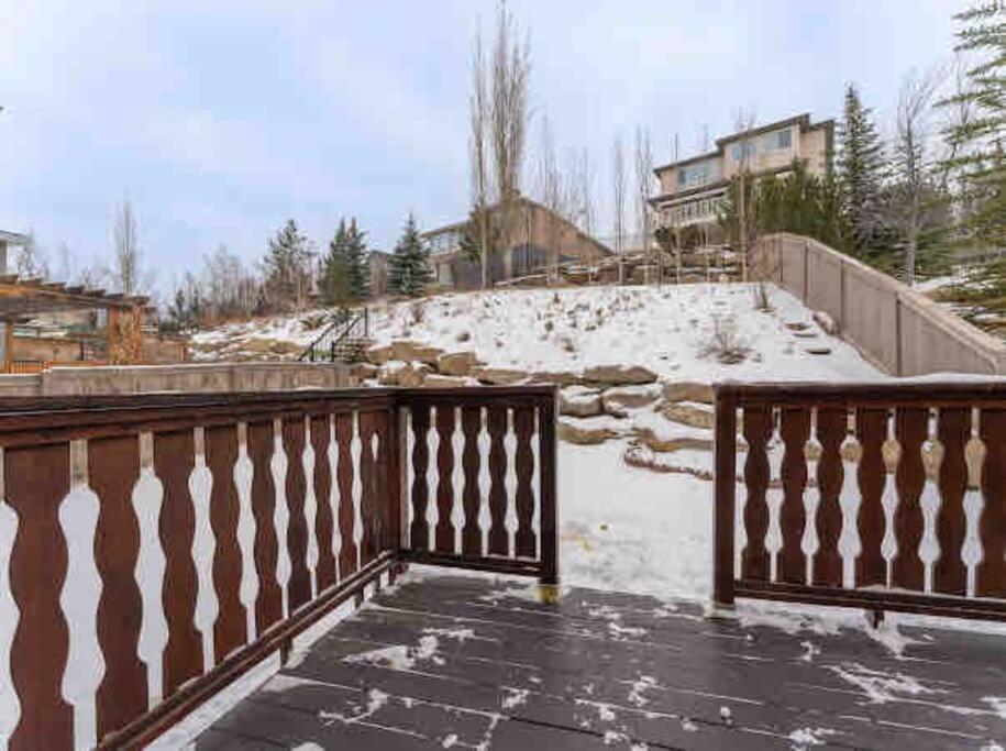 2500 Sq House In Springbank Hill Bl 261818 Βίλα Κάλγκαρι Εξωτερικό φωτογραφία